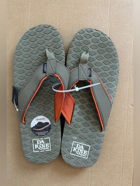 Dakine Kiawe Men's Sandals Olive Green Orange Thong Flip Flops Size 12